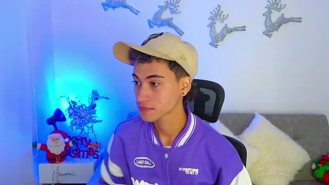 yulian vasquez online show from 01.08.26