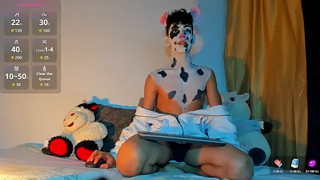 LoganTwink18 online show from 10.09.25