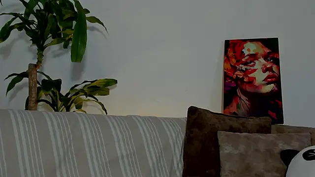 LoganTwink18 online show from 02.15.26