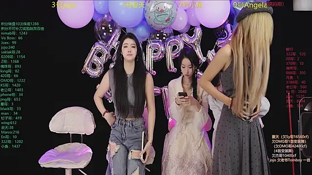 Snapshot of MSStudioStreamer3 chatting on 10.20.25 MSStudioStreamer3 online show from 10.20.25