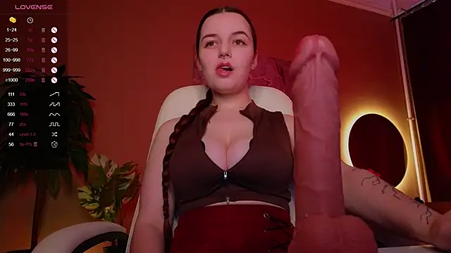 Snapshot of BellaDevile_ chatting on 09.24.25 BellaDevile online show from 09.24.25