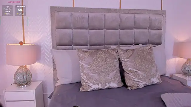 Snapshot of lucianacohelo chatting on 11.10.25 lucianacohelo online show from 11.10.25