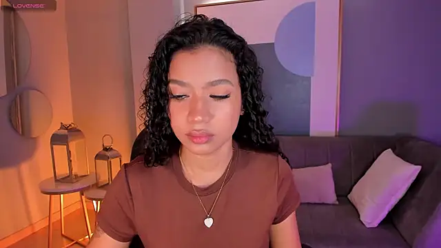 Snapshot of SophieHouston_ chatting on 09.27.25 SophieHouston online show from 09.27.25