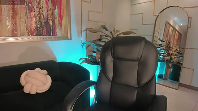 Snapshot of MilaLawrence chatting on 02.26.26 MilaLawrence online show from 02.26.26