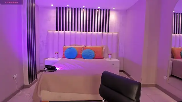 Snapshot of MilaLawrence chatting on 03.03.26 MilaLawrence online show from 03.03.26