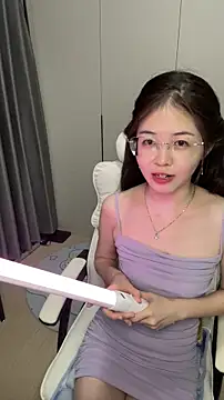 Snapshot of Qianqian-888 chatting on 10.29.25 Qianqian-888 online show from 10.29.25