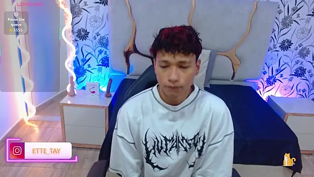 Snapshot of Ette_tay chatting on 09.24.25 Ette tay online show from 09.24.25