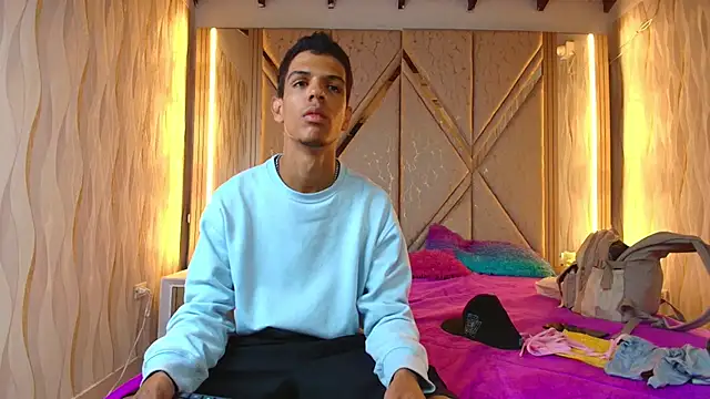 Hotcouple 222 online show from 11.06.25