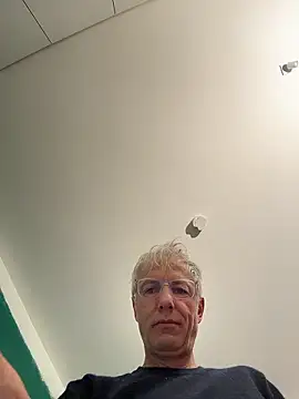 SexyLeon8 online show from 01.11.26