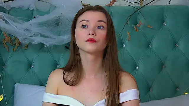 KeiraAsti online show from 11.02.25