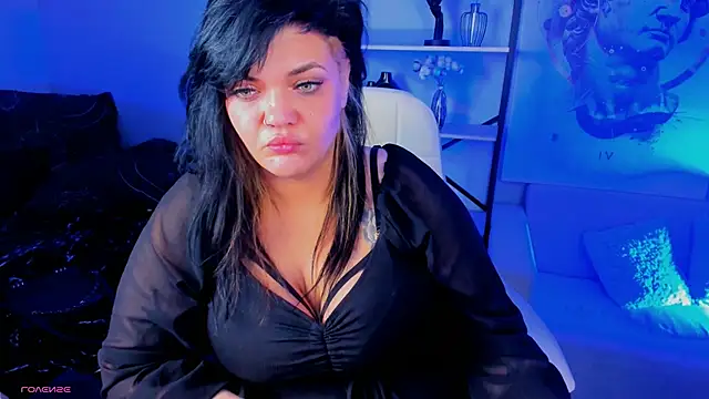 MaryHarrys online show from 10.28.25