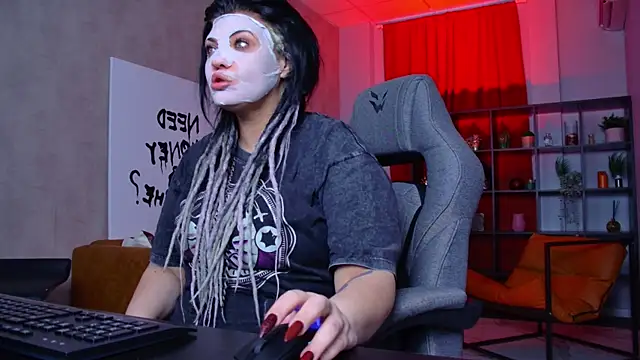 MaryHarrys online show from 04.10.26