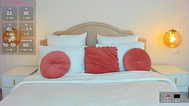 MilaMour online show from 10.27.25