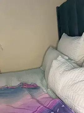 Snapshot of Caramel_Mellow chatting on 11.27.25 Caramel Mellow online show from 11.27.25