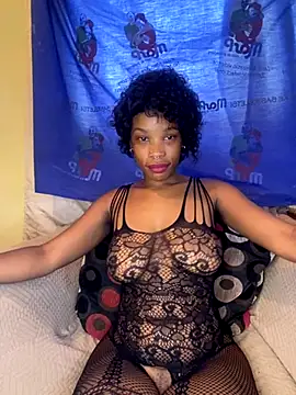 Snapshot of Caramel_Mellow chatting on 11.29.25 Caramel Mellow online show from 11.29.25