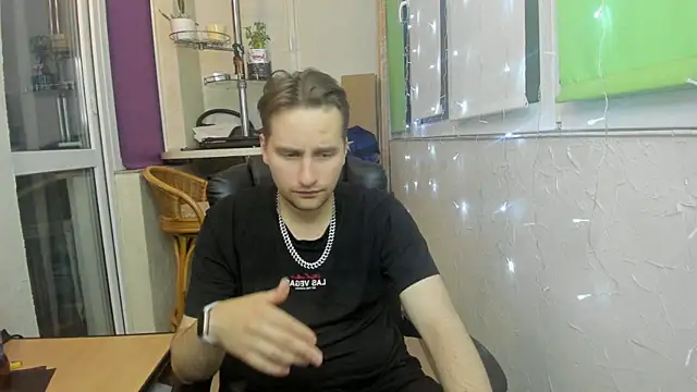 Snapshot of romiosabrino chatting on 05.25.26 romiosabrino online show from 05.25.26