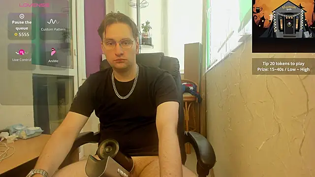Snapshot of romiosabrino chatting on 05.30.26 romiosabrino online show from 05.30.26