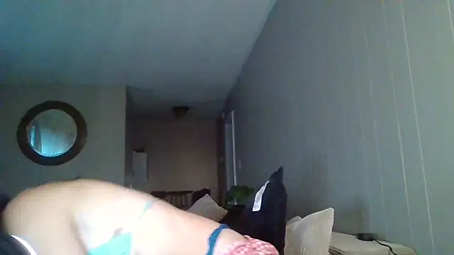 Miss honey94 online show from 10.08.25