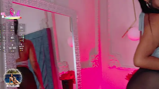 Mia Roset online show from 09.18.25