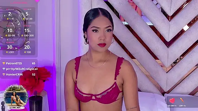 Mia Roset online show from 10.06.25