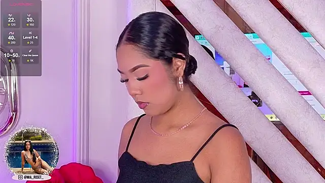 Mia Roset online show from 10.18.25