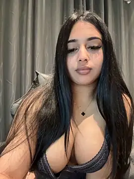 Snapshot of LilMisIndianx chatting on 09.10.25 LilMisIndianx online show from 09.10.25