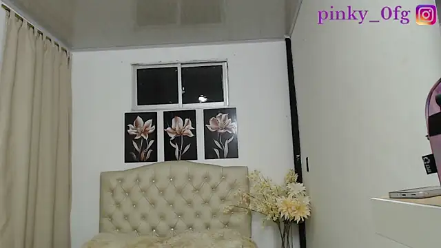 pinky f00x online show from 09.20.25