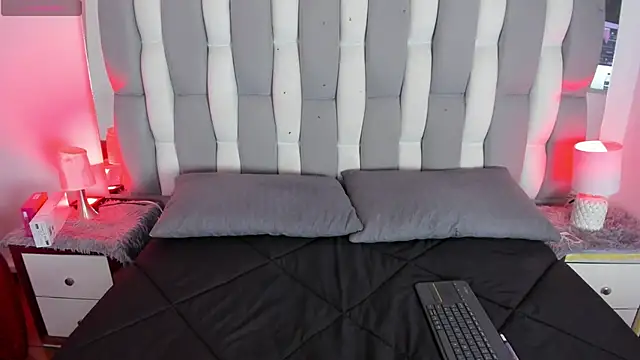 Adaara Rey online show from 10.06.25