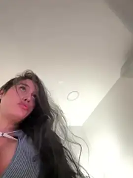 Bella  Wood online show from 07.12.26
