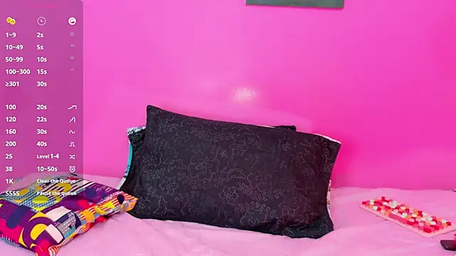 Snapshot of drooling4daddy chatting on 09.22.25 drooling4daddy online show from 09.22.25