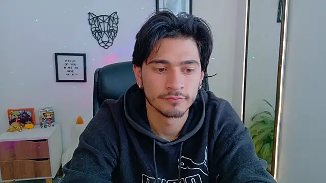 Elian savoy online show from 12.16.25