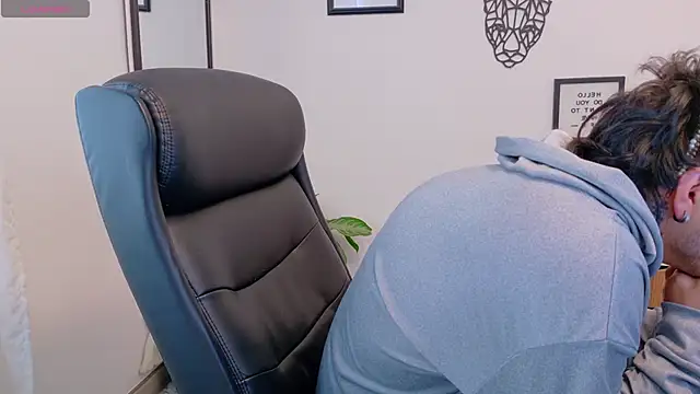 Elian savoy online show from 01.15.26