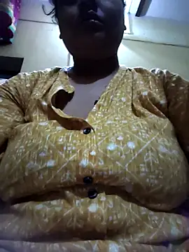 Cute Amiya online show from 10.31.25