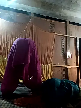 Snapshot of Babhi_Love chatting on 09.17.25 Babhi Love online show from 09.17.25