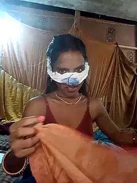 Snapshot of Babhi_Love chatting on 09.19.25 Babhi Love online show from 09.19.25