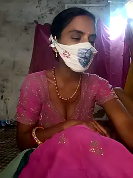 Snapshot of Babhi_Love chatting on 09.20.25 Babhi Love online show from 09.20.25