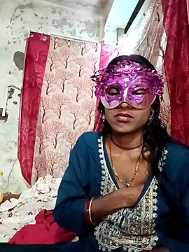 Snapshot of Babhi_Love chatting on 10.12.25 Babhi Love online show from 10.12.25