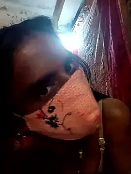 Snapshot of Babhi_Love chatting on 10.24.25 Babhi Love online show from 10.24.25