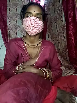 Snapshot of Babhi_Love chatting on 10.31.25 Babhi Love online show from 10.31.25