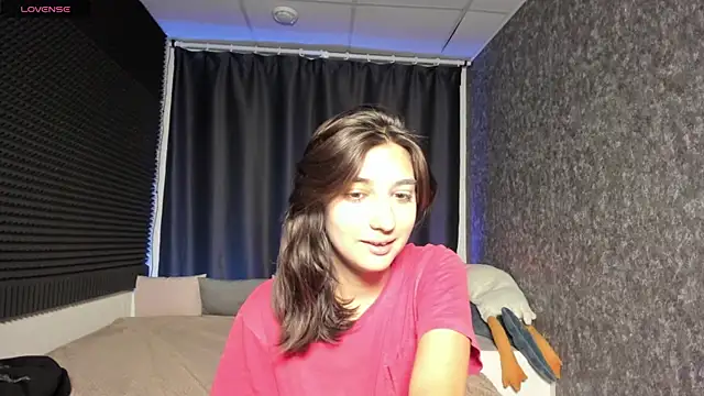 Elfy Rare  online show from 09.29.25