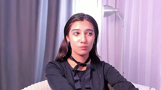 Elfy Rare  online show from 10.12.25