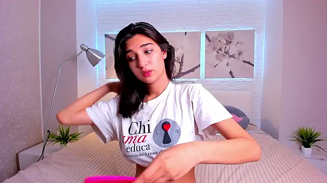 Elfy Rare  online show from 10.25.25