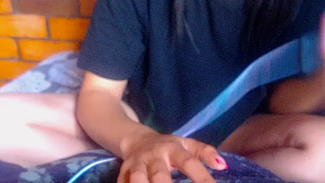 Snapshot of sabrina_v_ chatting on 09.18.25 sabrina v  online show from 09.18.25