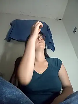 lareinalareinadelanal online show from 10.18.25