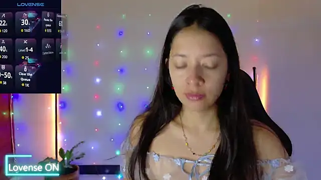 Snapshot of Sarasavage chatting on 01.11.26 Sarasavage online show from 01.11.26