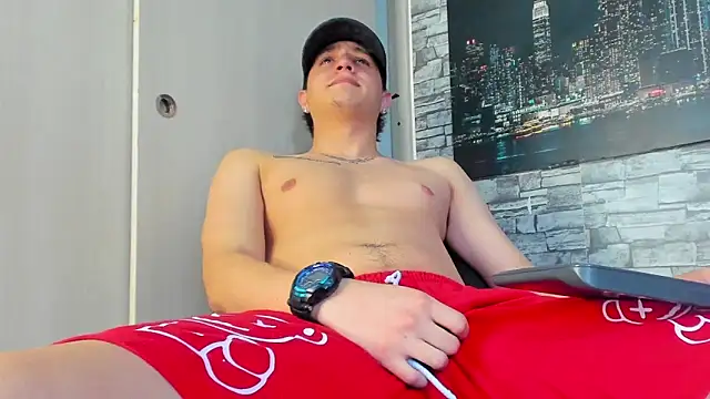 Snapshot of Themasterhades_777 chatting on 09.26.25 Themasterhades 777 online show from 09.26.25