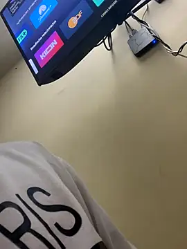 Snapshot of Themasterhades_777 chatting on 10.18.25 Themasterhades 777 online show from 10.18.25