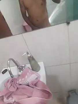 Snapshot of magnoDotado chatting on 09.30.25 magnoDotado online show from 09.30.25