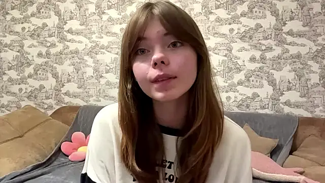 CoralinaEastoy online show from 09.09.25