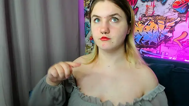 Julia Jips online show from 09.29.25